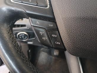 Ford Focus Focus 3 Wagon Combi 1.0 Ti-VCT EcoBoost 12V 100 (M2DC) [74kW]  (02-201=
2/05-2018) picture 17