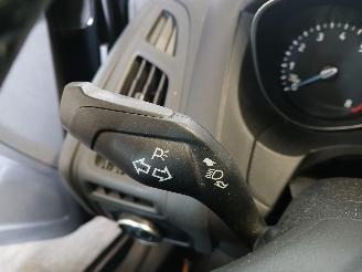 Ford Focus Focus 3 Wagon Combi 1.0 Ti-VCT EcoBoost 12V 100 (M2DC) [74kW]  (02-201=
2/05-2018) picture 14