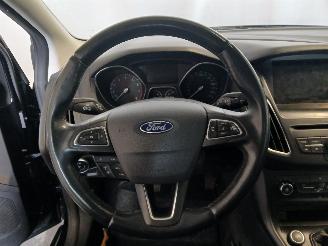 Ford Focus Focus 3 Wagon Combi 1.0 Ti-VCT EcoBoost 12V 100 (M2DC) [74kW]  (02-201=
2/05-2018) picture 20