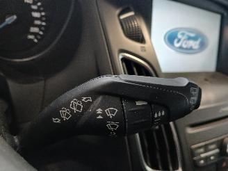 Ford Focus Focus 3 Wagon Combi 1.0 Ti-VCT EcoBoost 12V 100 (M2DC) [74kW]  (02-201=
2/05-2018) picture 15