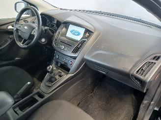 Ford Focus Focus 3 Wagon Combi 1.0 Ti-VCT EcoBoost 12V 100 (M2DC) [74kW]  (02-201=
2/05-2018) picture 8