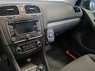 Volkswagen Golf Golf VI (5K1) Hatchback 1.6 TDI 16V (CAYC(Euro 5)) [77kW]  (02-2009/11=
-2012) picture 18