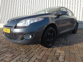 Coche accidentado Renault Mégane Megane III Berline (BZ) Hatchback 5-drs 1.2 16V TCE 115 (H5F-400(H5F-A=
4)) [85kW]  (03-2012/02-2016) 2012/7