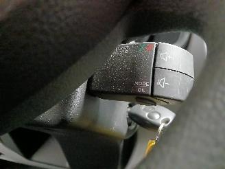 Dacia Logan Logan MCV II/Sandero Wagon (7S) Combi 0.9 TCE 12V (H4B-400(H4B-A4)) [6=
6kW]  (02-2013/...) picture 16