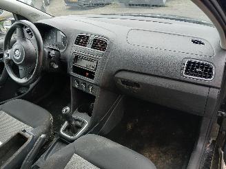 Volkswagen Polo Polo V (6R) Hatchback 1.2 TDI 12V BlueMotion (CFWA(Euro 5)) [55kW]  (1=
0-2009/05-2014) picture 6