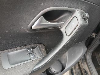 Volkswagen Polo Polo V (6R) Hatchback 1.2 TDI 12V BlueMotion (CFWA(Euro 5)) [55kW]  (1=
0-2009/05-2014) picture 10