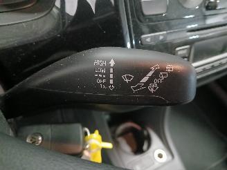 Volkswagen Up! Up! (121) Hatchback 1.0 12V 60 (CHYA) [44kW]  (08-2011/08-2020) picture 14