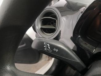 Volkswagen Up! Up! (121) Hatchback 1.0 12V 60 (CHYA) [44kW]  (08-2011/08-2020) picture 13