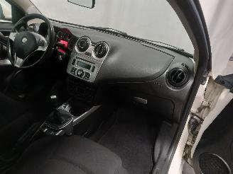 Alfa Romeo MiTo MiTo (955) Hatchback 1.3 JTDm 16V Eco (199.B.4000) [62kW]  (01-2011/12=
-2015) picture 8