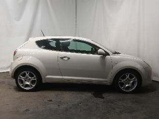 Alfa Romeo MiTo MiTo (955) Hatchback 1.3 JTDm 16V Eco (199.B.4000) [62kW]  (01-2011/12=
-2015) picture 7