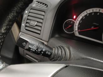 Daewoo Captiva Captiva (C100) SUV 2.4 16V 4x4 (Z24SED) [100kW]  (06-2006/05-2011) picture 14