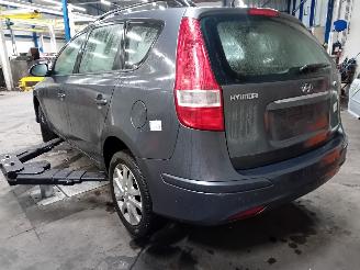 Hyundai I-30 i30 Crosswagon (WWH) Combi 1.6 CVVT 16V (G4FC-G) [93kW]  (02-2008/06-2=
012) picture 4