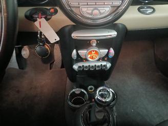 Mini Mini Mini (R56) Hatchback 1.6 16V Cooper (N12-B16A) [88kW]  (10-2006/02-201=
2) picture 16