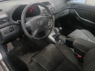 Toyota Avensis Avensis Wagon (T25/B1E) Combi 2.0 16V VVT-i D4 (1AZFSE) [108kW]  (04-2=
003/11-2008) picture 11