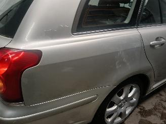 Toyota Avensis Avensis Wagon (T25/B1E) Combi 2.0 16V VVT-i D4 (1AZFSE) [108kW]  (04-2=
003/11-2008) picture 23