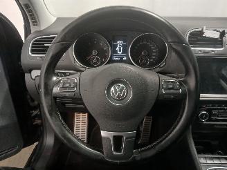Volkswagen Golf Golf VI (5K1) Hatchback 1.2 TSI BlueMotion (CBZB) [77kW]  (11-2008/11-=
2012) picture 13