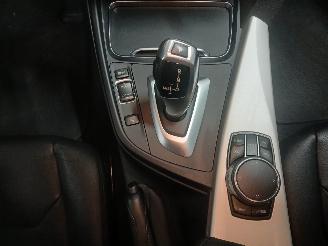 BMW 3-serie 3 serie Touring (F31) Combi 318i 1.5 TwinPower Turbo 12V (B38-B15A) [1=
00kW]  (07-2015/06-2019) picture 16