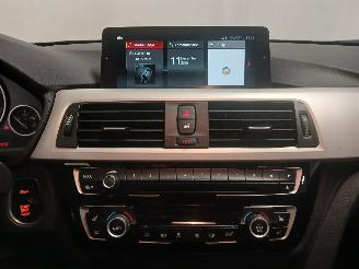 BMW 3-serie 3 serie Touring (F31) Combi 318i 1.5 TwinPower Turbo 12V (B38-B15A) [1=
00kW]  (07-2015/06-2019) picture 15