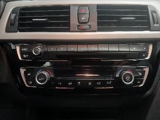 BMW 3-serie 3 serie Touring (F31) Combi 318i 1.5 TwinPower Turbo 12V (B38-B15A) [1=
00kW]  (07-2015/06-2019) picture 17