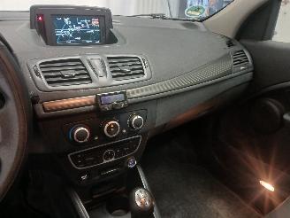 Renault Mégane Megane III Grandtour (KZ) Combi 5-drs 1.5 dCi 90 (K9K-834(K9K-H8)) [66=
kW]  (05-2009/04-2016) picture 15