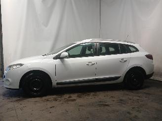 Renault Mégane Megane III Grandtour (KZ) Combi 5-drs 1.5 dCi 90 (K9K-834(K9K-H8)) [66=
kW]  (05-2009/04-2016) picture 3