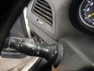 Renault Mégane Megane III Grandtour (KZ) Combi 5-drs 1.5 dCi 90 (K9K-834(K9K-H8)) [66=
kW]  (05-2009/04-2016) picture 13