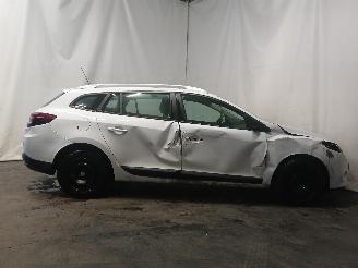 Renault Mégane Megane III Grandtour (KZ) Combi 5-drs 1.5 dCi 90 (K9K-834(K9K-H8)) [66=
kW]  (05-2009/04-2016) picture 6