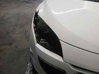 Renault Mégane Megane III Grandtour (KZ) Combi 5-drs 1.5 dCi 90 (K9K-834(K9K-H8)) [66=
kW]  (05-2009/04-2016) picture 18