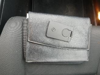 Renault Mégane Megane III Grandtour (KZ) Combi 5-drs 1.5 dCi 90 (K9K-834(K9K-H8)) [66=
kW]  (05-2009/04-2016) picture 26