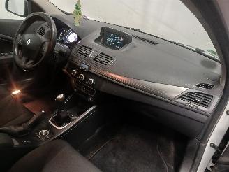 Renault Mégane Megane III Grandtour (KZ) Combi 5-drs 1.5 dCi 90 (K9K-834(K9K-H8)) [66=
kW]  (05-2009/04-2016) picture 7