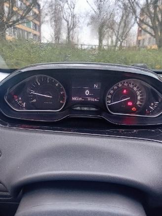 Peugeot 208 208 I (CA/CC/CK/CL) Hatchback 1.4 HDi (DV4C(8HP)) [50kW]  (03-2012/12-=
2019) picture 2