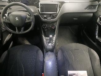 Peugeot 208 208 I (CA/CC/CK/CL) Hatchback 1.4 HDi (DV4C(8HP)) [50kW]  (03-2012/12-=
2019) picture 11