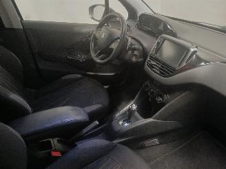 Peugeot 208 208 I (CA/CC/CK/CL) Hatchback 1.4 HDi (DV4C(8HP)) [50kW]  (03-2012/12-=
2019) picture 9