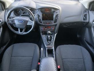 Ford Focus Focus 3 Wagon Combi 1.0 Ti-VCT EcoBoost 12V 125 (M1DD) [92kW]  (02-201=
2/05-2018) picture 10