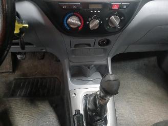 Toyota Rav-4 RAV4 (A2) Terreinwagen 1.8 16V VVT-i 4x2 (1ZZFE) [92kW]  (08-2000/11-2=
005) picture 17