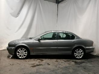Jaguar X-type X-type Sedan 2.1 V6 24V (YB(AJ-V6)) [115kW]  (03-2002/11-2009) picture 4