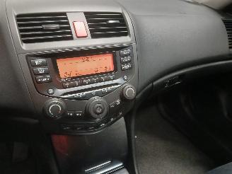 Honda Accord Accord (CL/CN) Sedan 2.0 i-VTEC 16V (K20A6) [114kW]  (02-2003/05-2008)= picture 15