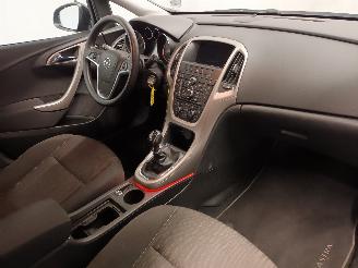 Opel Astra Astra J Sports Tourer (PD8/PE8/PF8) Combi 1.4 16V ecoFLEX (A14XER(Euro=
 5)) [74kW]  (10-2010/10-2015) picture 14