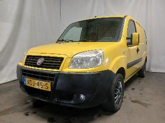 Schadeauto Fiat Doblo Doblo Cargo (223) Van 1.6 16V (182.B.6000(Euro 3)) [76kW]  (10-2001/10=
-2005) 2009/11