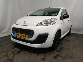 uszkodzony samochody osobowe Peugeot 107 107 Hatchback 1.0 12V (384F(1KR)) [50kW]  (06-2005/05-2014) 2013/6