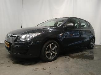 Hyundai I-30 i30 (FD) Hatchback 1.4 CVVT 16V (G4FA) [80kW]  (10-2007/11-2011) picture 3