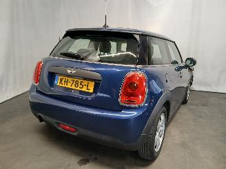 Mini Mini Mini (F56) Hatchback 3-drs 1.5 12V One D (B37C15A) [70kW]  (03-2014/..=
=2E) picture 5