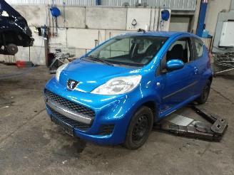 Sloopauto Peugeot 107 107 Hatchback 1.0 12V (384F(1KR)) [50kW]  (06-2005/05-2014) 2009/5