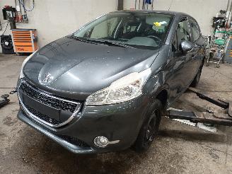 Sloopauto Peugeot 208 208 I (CA/CC/CK/CL) Hatchback 1.2 Vti 12V PureTech 82 (EB2F(HMZ)) [60k=
W]  (03-2012/12-2019) 2013/5