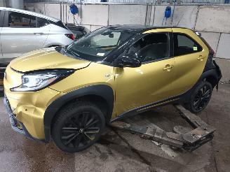 disassembly passenger cars Toyota Aygo Aygo X Hatchback 1.0 12V VVT-i (1KR-FE) [53kW]  (03-2022/...) 2023/1