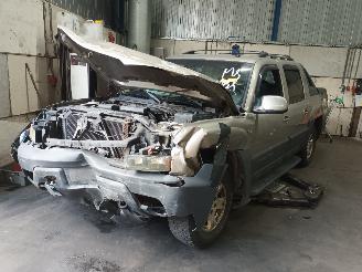 Sloopauto Chevrolet Avalanche Avalanche Pick-up 5.3 1500 V8 4WD (LM7) [220kW]  (10-2000/09-2006) 2002/9