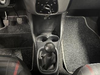 Peugeot 108 108 Hatchback 1.0 12V (1KRFE(CFB)) [51kW]  (05-2014/...) picture 23