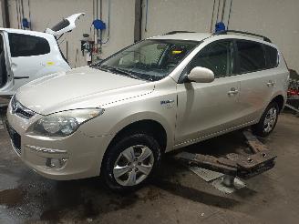 Sloopauto Hyundai I-30 i30 Crosswagon (WWH) Combi 1.4 CVVT 16V (G4FA) [80kW]  (11-2009/06-201=
2) 2010/7