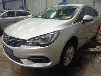 Sloopauto Opel Astra Astra K Sports Tourer Combi 1.2 Turbo 12V (F12SHT) [96kW]  (08-2019/12=
-2022) 2020/5