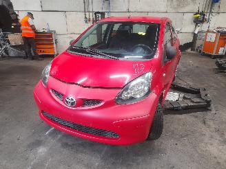Sloopauto Toyota Aygo Aygo (B10) Hatchback 1.0 12V VVT-i (1KR-FE) [50kW]  (07-2005/05-2014) 2007/8